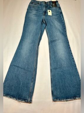 Levi’s 70’s High Flare Jeans